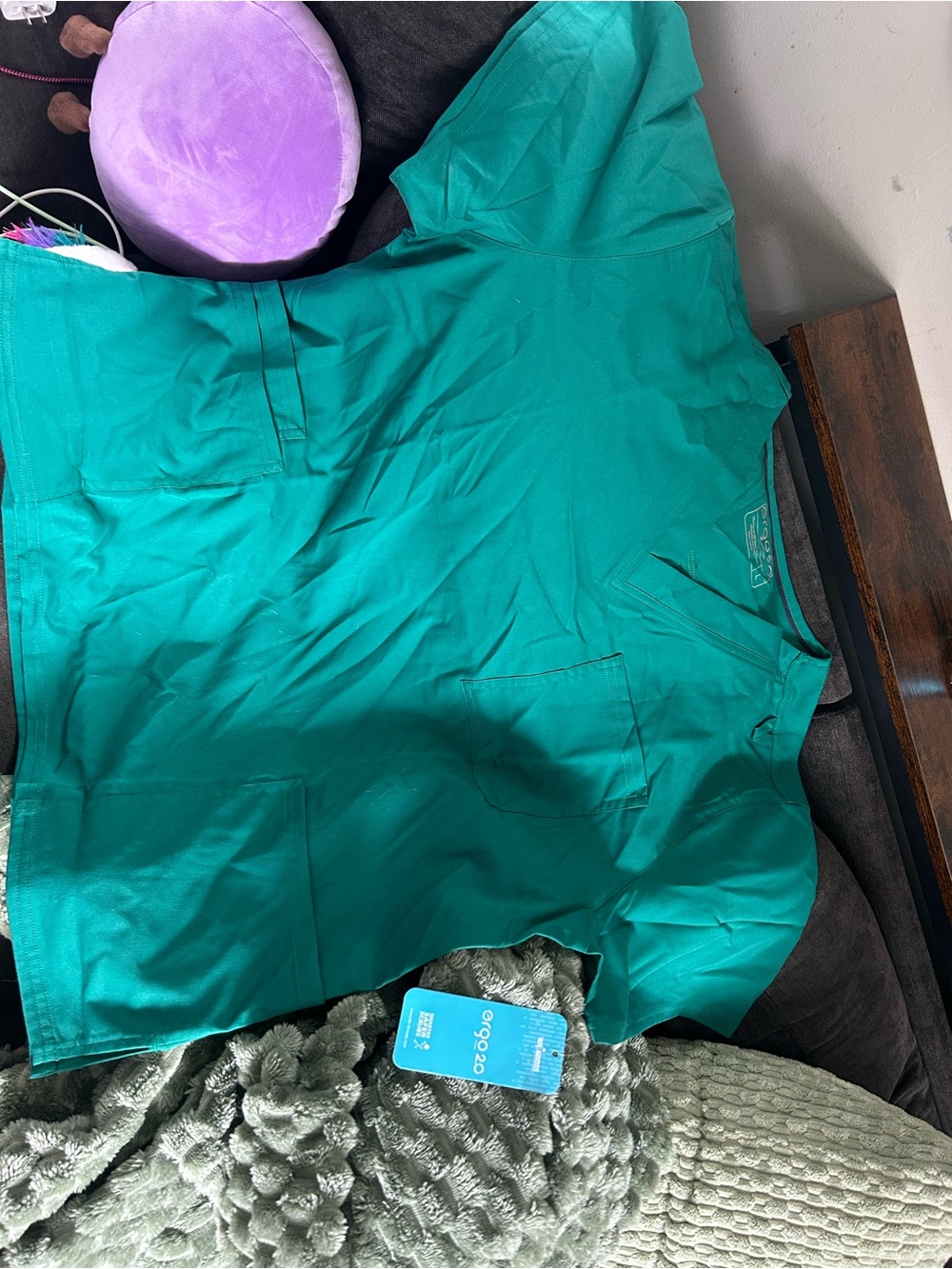 Hunter Green Medical Scrub Top with Chest Pocket - Size Large